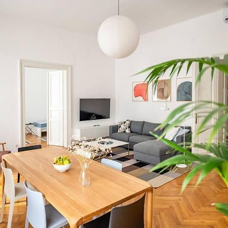 Apartment Herzer Загреб Екстериор снимка