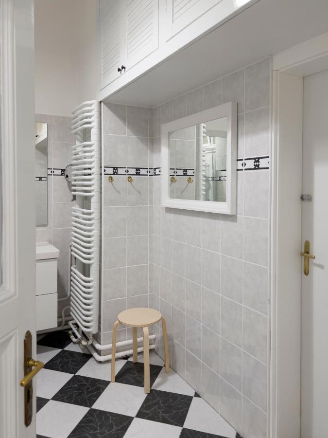 Apartment Herzer Загреб Екстериор снимка