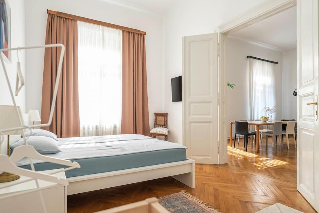 Apartment Herzer Загреб Екстериор снимка