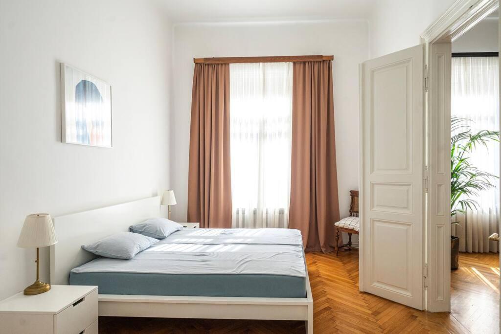 Apartment Herzer Загреб Екстериор снимка
