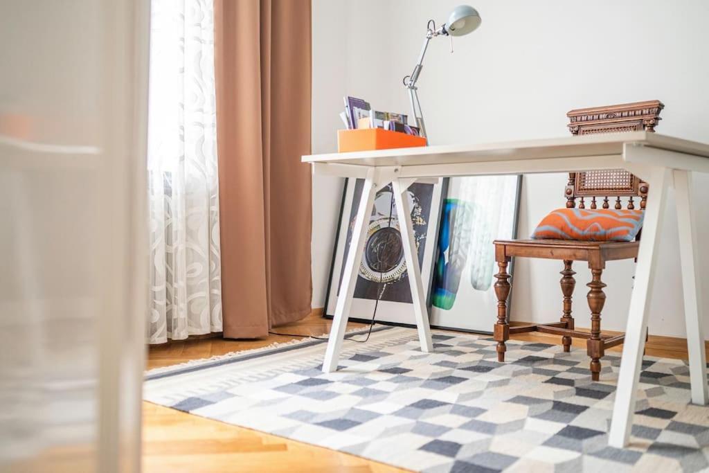 Apartment Herzer Загреб Екстериор снимка
