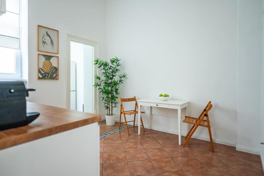 Apartment Herzer Загреб Екстериор снимка